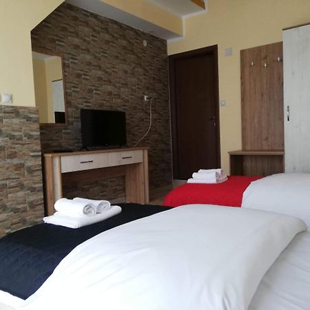 Hotel Panorama City Delcevo Экстерьер фото